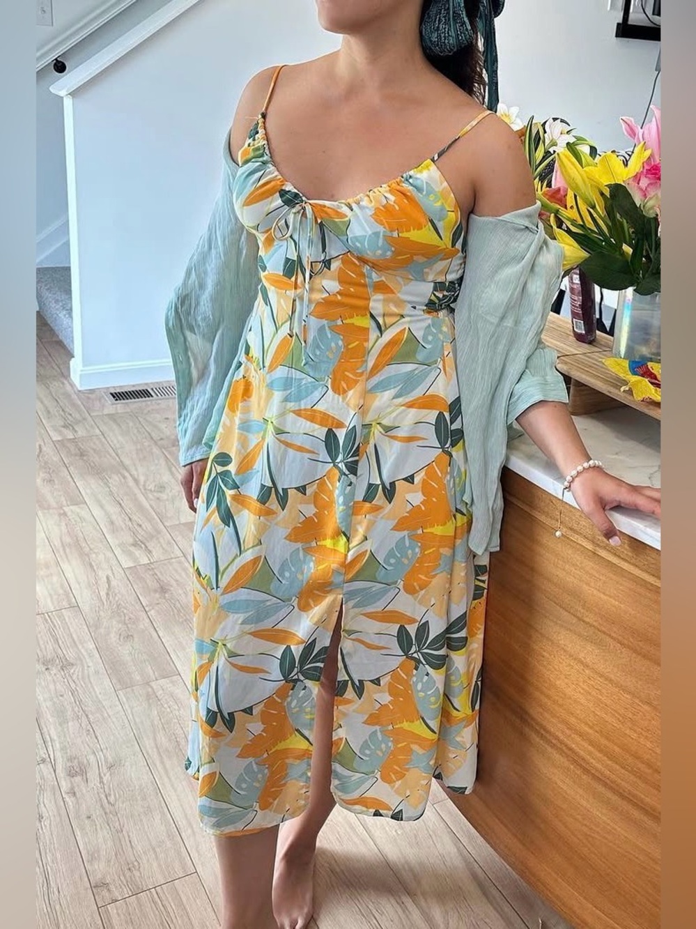 Sienna Sky Floral Tie-Front Spaghetti Strap Midi Dress. Size Small